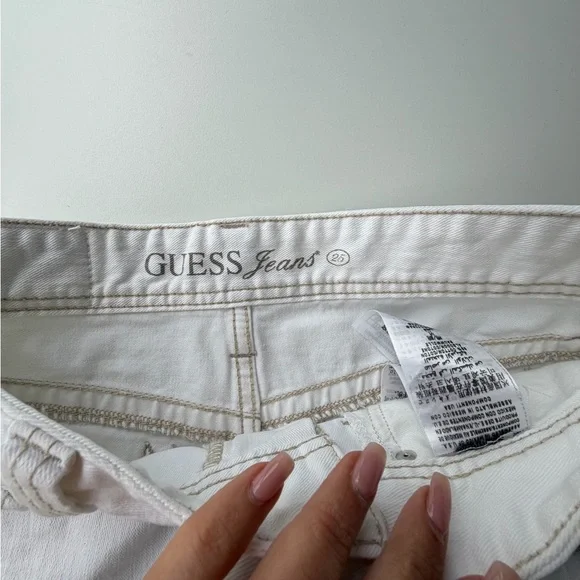 Vintage Guess Jeans Y2K White Low Rise Booty Shorts Size 25